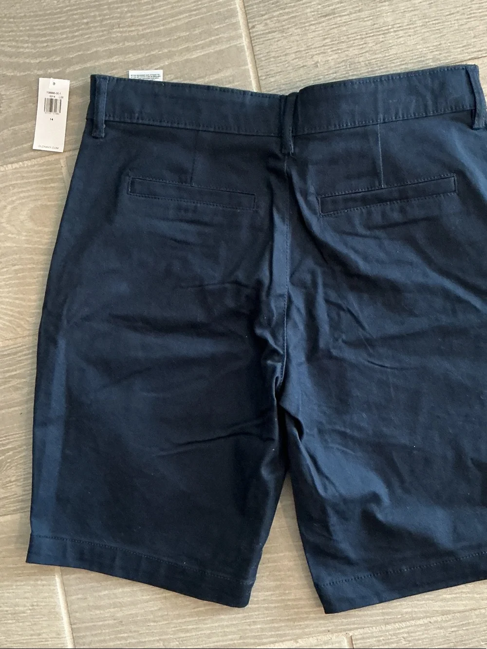 Old Navy Girls’ Bermuda Chino Shorts Sz 14 NWT Back To School